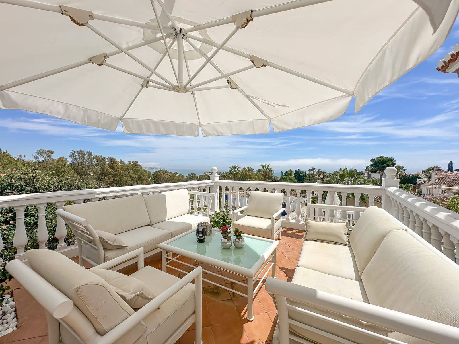 4 soverom Villa til salgs i La Cala de Mijas med svømmebasseng garasje - € 1 425 000 (Ref: 8569097)