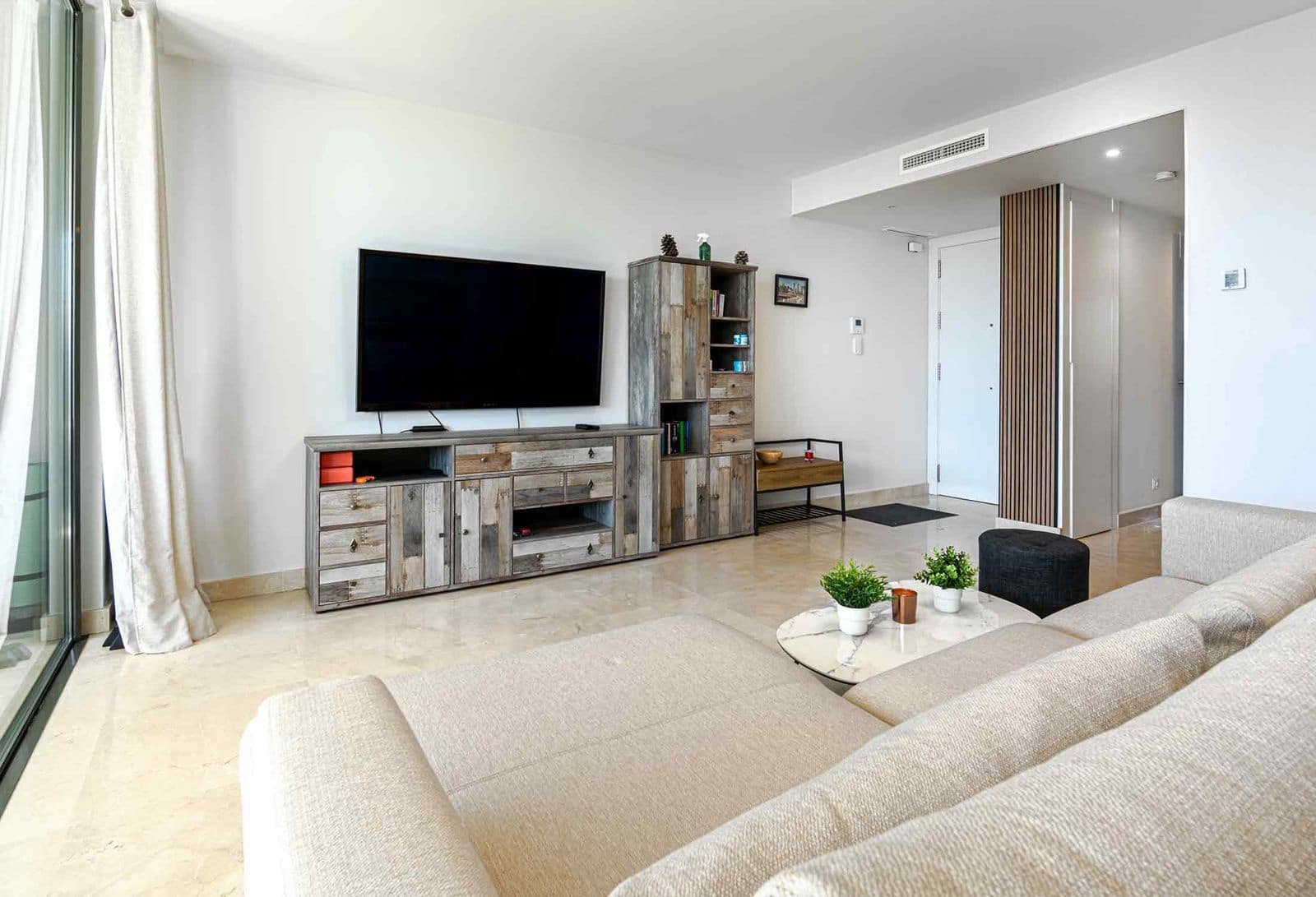 2 soveværelse Lejlighed til salg i Cabopino med swimmingpool garage - € 599.000 (Ref: 8569141)