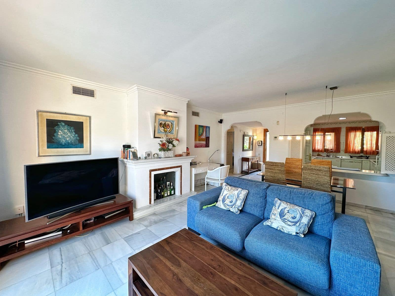 2 soverom Leilighet til salgs i New Golden Mile med svømmebasseng garasje - € 550 000 (Ref: 8573351)