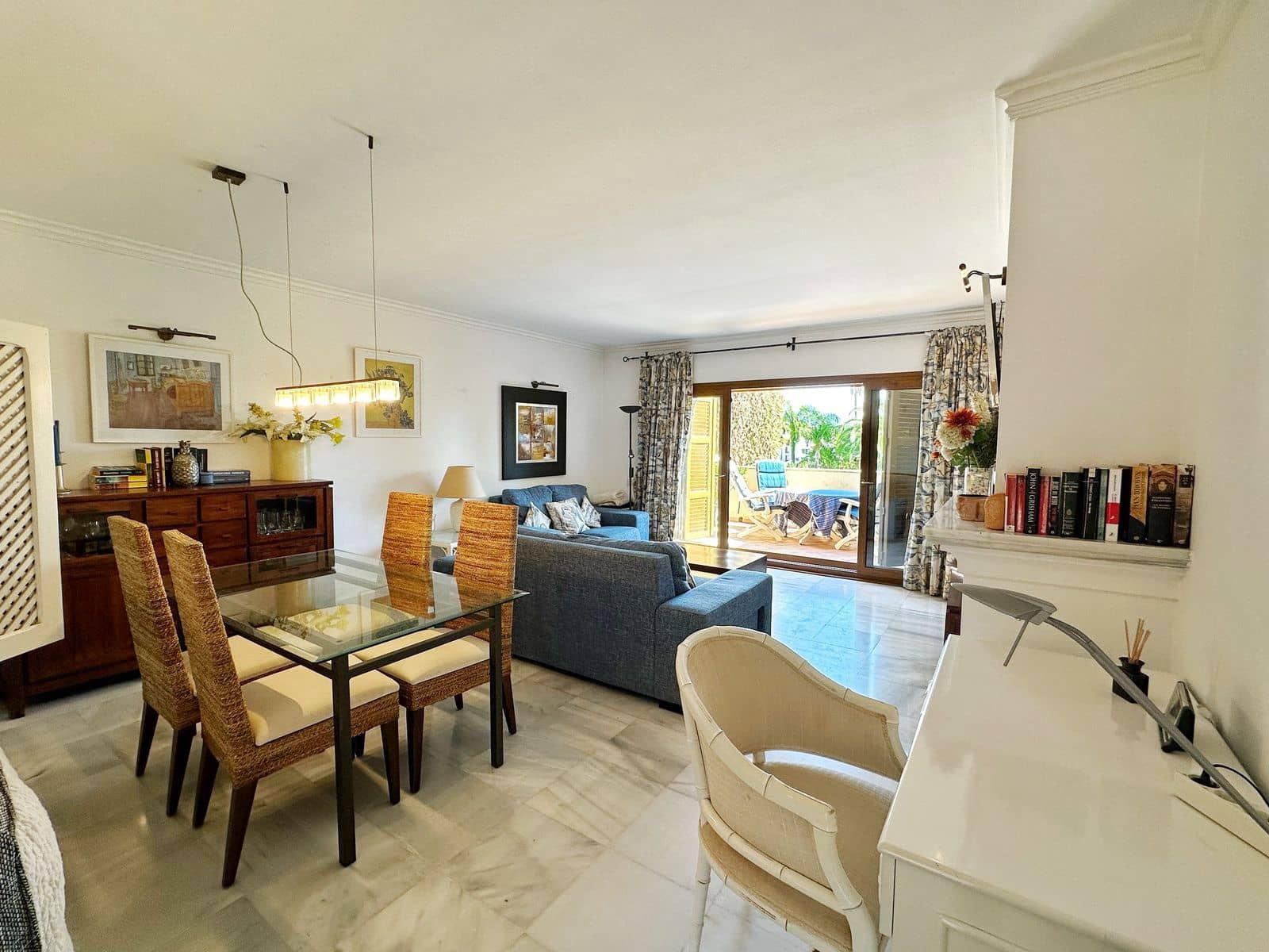 2 soverom Leilighet til salgs i New Golden Mile med svømmebasseng garasje - € 550 000 (Ref: 8573351)