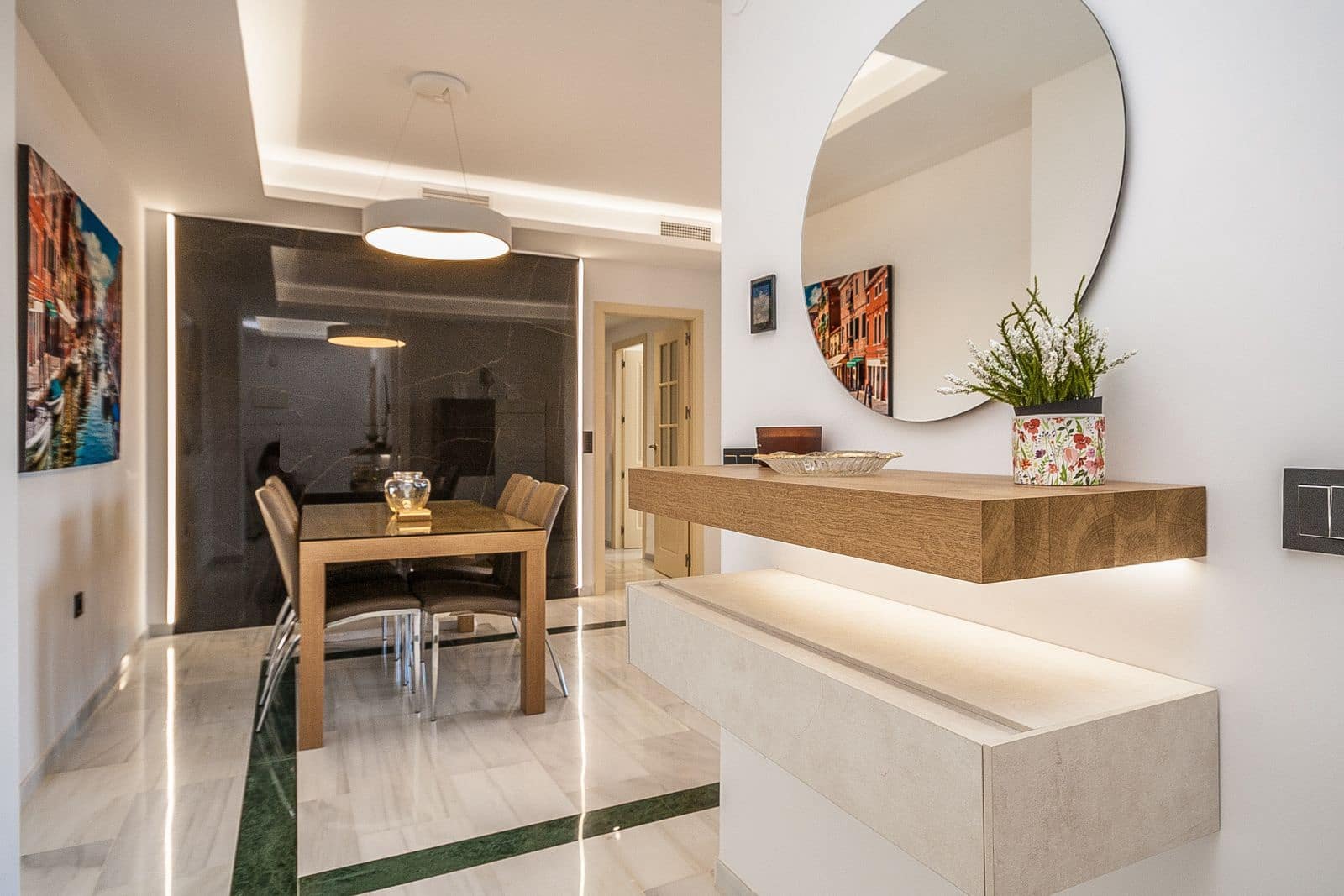 3 soverom Leilighet til salgs i Elviria med svømmebasseng garasje - € 549 000 (Ref: 8585729)