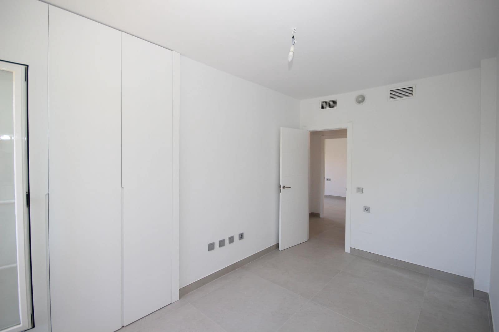 3 sovrum Strandlägenhet till salu i Elviria med pool garage - 575 000 € (Ref: 8585771)