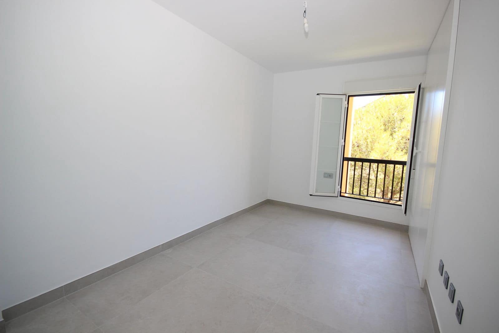 3 sovrum Strandlägenhet till salu i Elviria med pool garage - 575 000 € (Ref: 8585771)