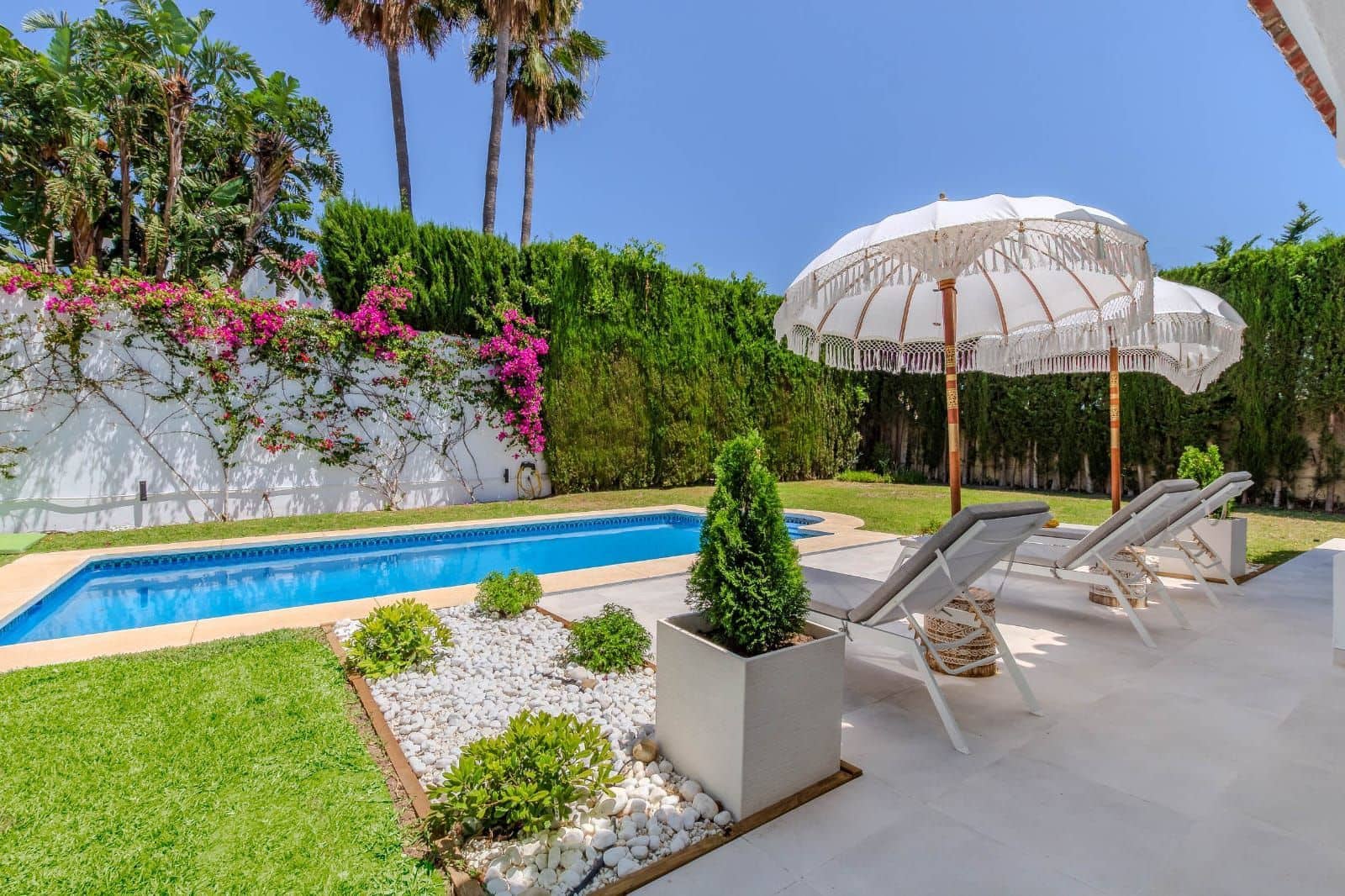 4 soveværelse Villa til salg i Mijas Golf med swimmingpool garage - € 999.000 (Ref: 8589915)