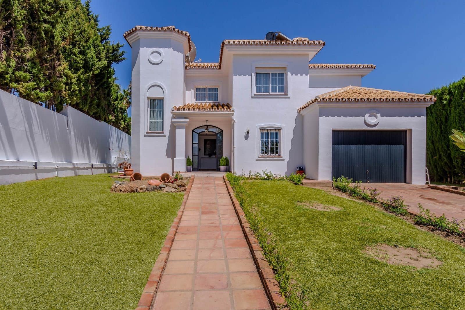 4 soveværelse Villa til salg i Mijas Golf med swimmingpool garage - € 999.000 (Ref: 8589915)