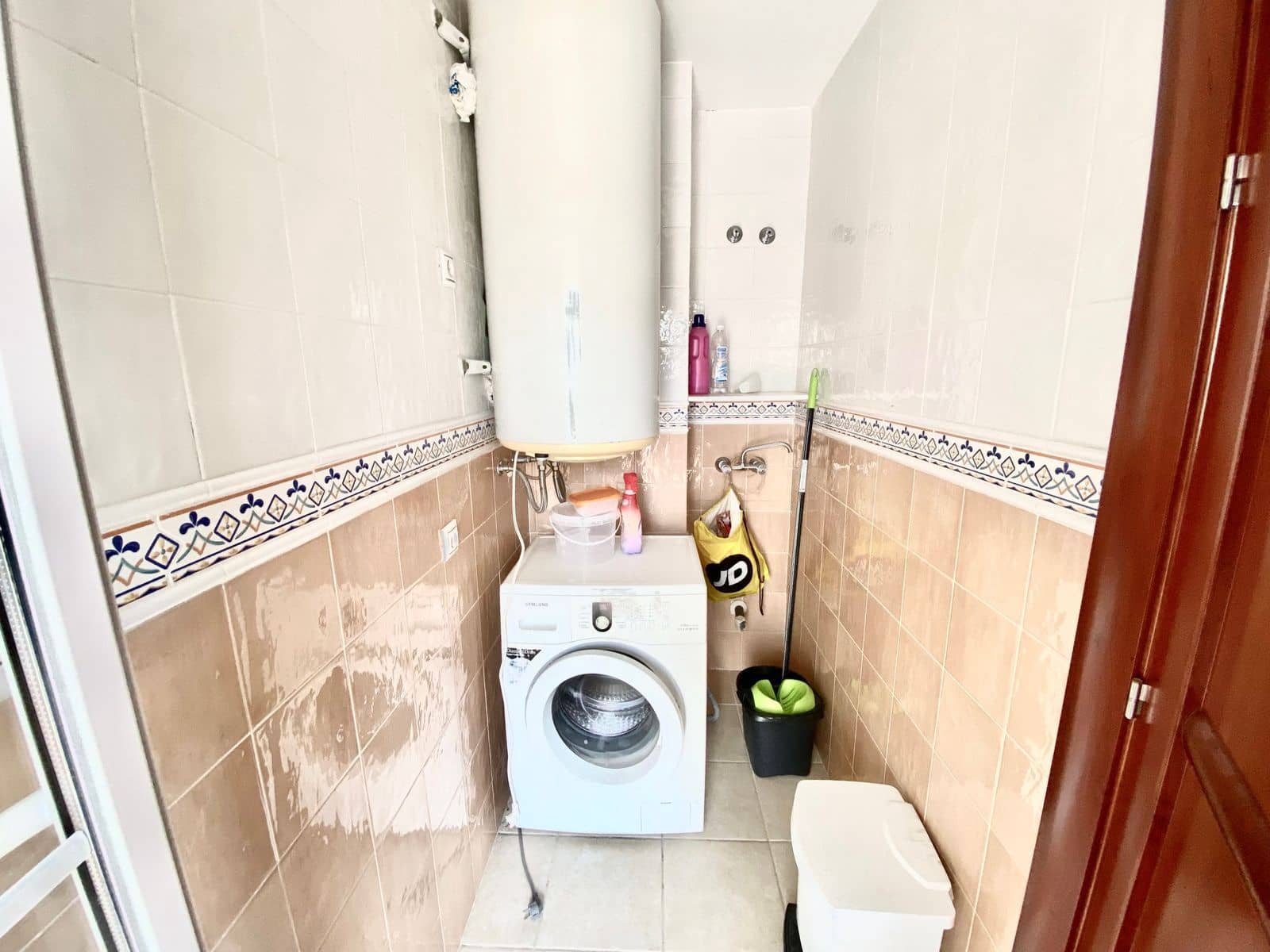 3 soveværelse Semi-Rækkehus til salg i Calahonda med swimmingpool garage - € 650.000 (Ref: 8594256)