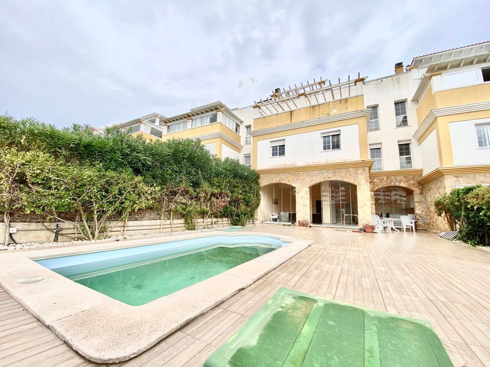 3 soveværelse Semi-Rækkehus til salg i Calahonda med swimmingpool garage - € 650.000 (Ref: 8594256)