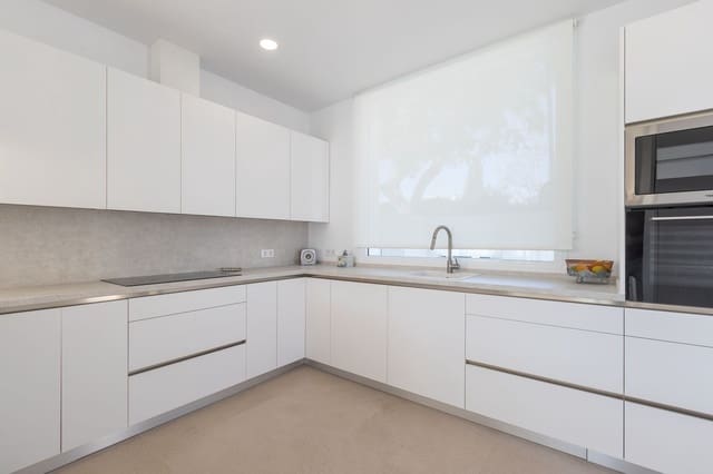 5 soveværelse Villa til salg i San Pedro de Alcántara Pueblo, Marbella med swimmingpool garage - € 1.598.000 (Ref: 8594266)