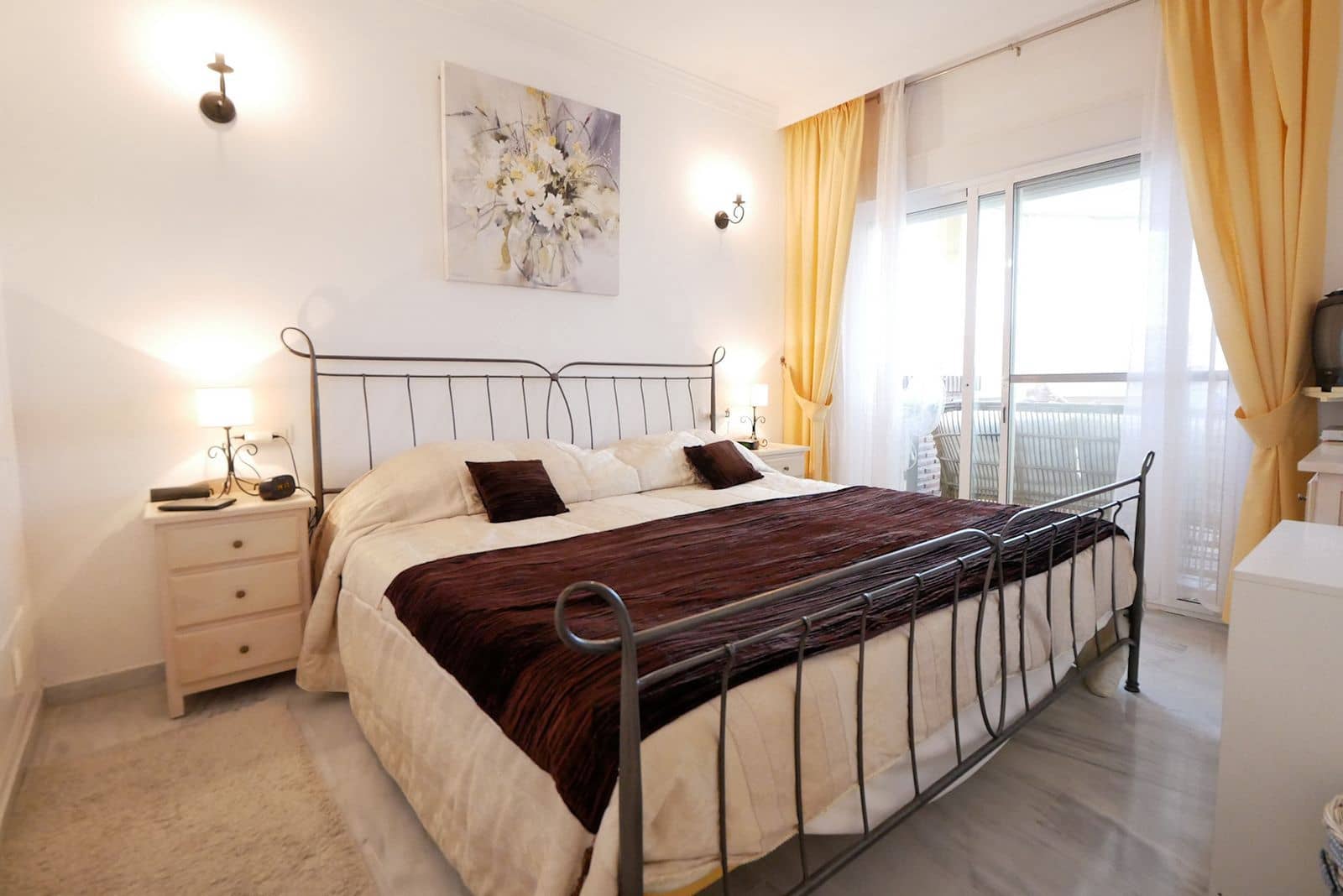 3 soverom Leilighet til salgs i Calahonda med svømmebasseng garasje - € 355 000 (Ref: 8598050)