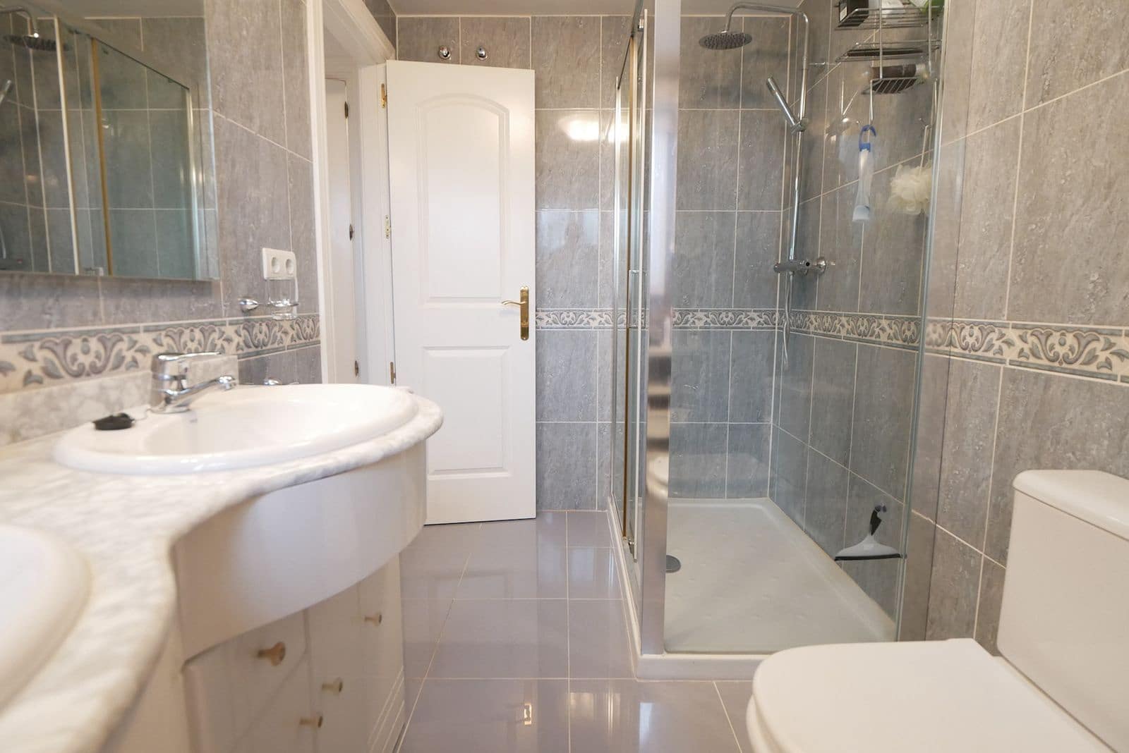 3 soverom Leilighet til salgs i Calahonda med svømmebasseng garasje - € 355 000 (Ref: 8598050)