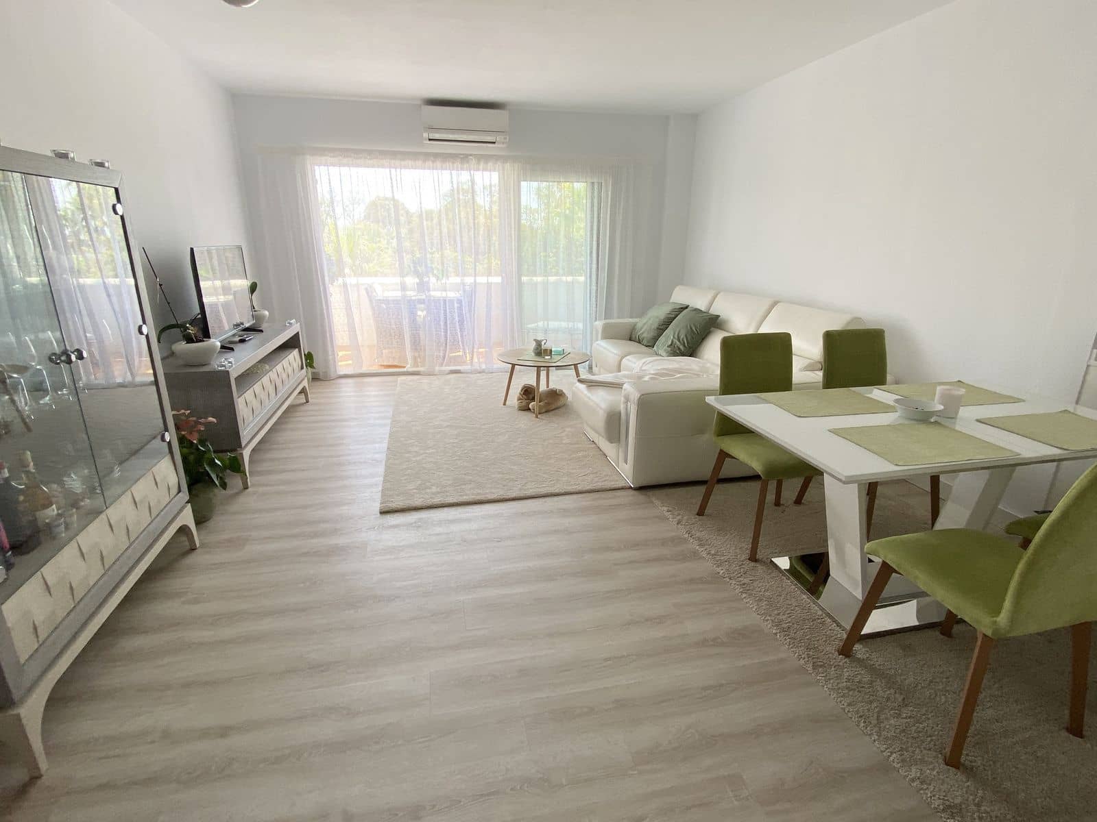 2 soveværelse Lejlighed til salg i Calahonda med swimmingpool garage - € 320.000 (Ref: 8598671)