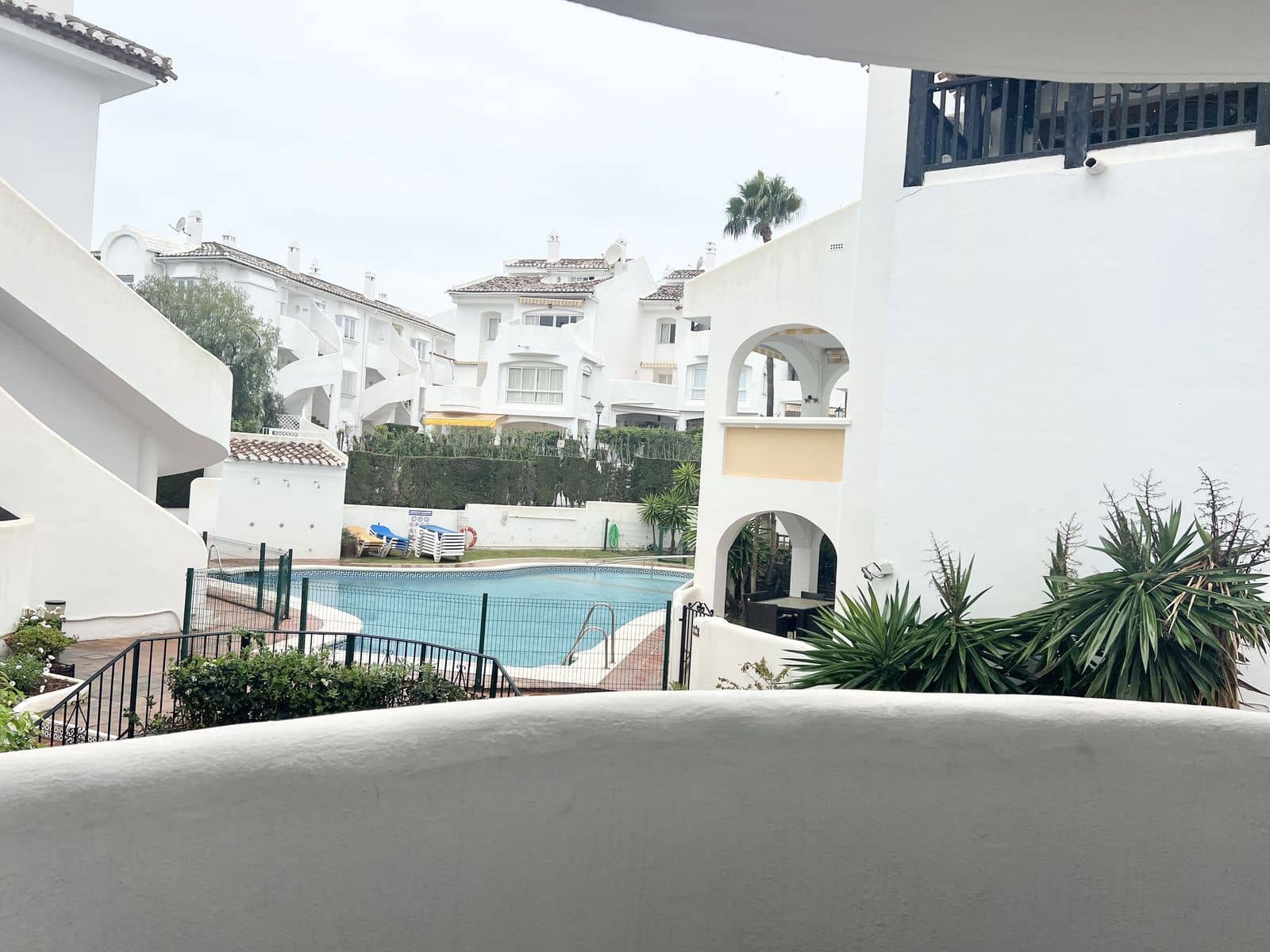 2 soveværelse Lejlighed til salg i Calahonda med swimmingpool garage - € 320.000 (Ref: 8598671)