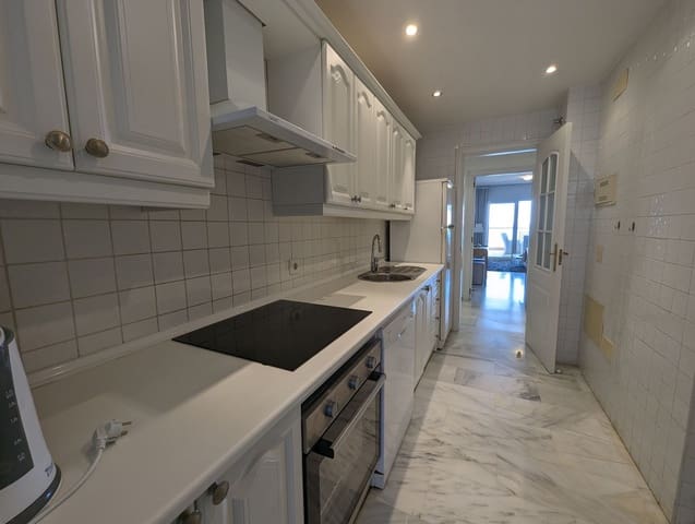 2 slaapkamer Strandappartement te koop in Calahonda, Mijas met zwembad garage - € 610.000 (Ref: 8598672)