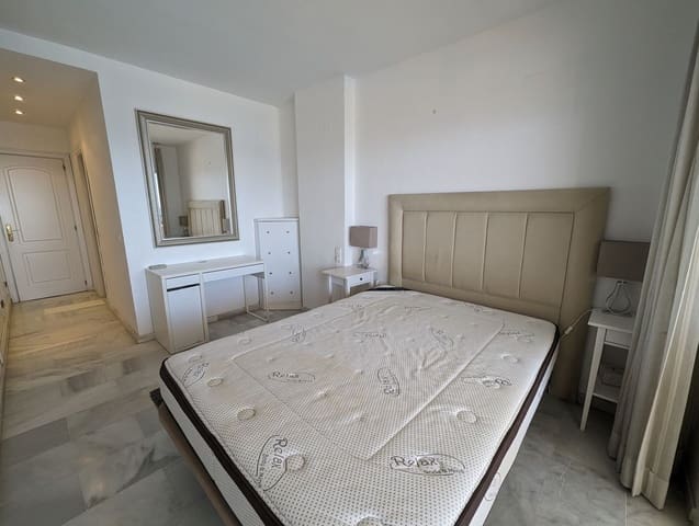 2 slaapkamer Strandappartement te koop in Calahonda, Mijas met zwembad garage - € 610.000 (Ref: 8598672)