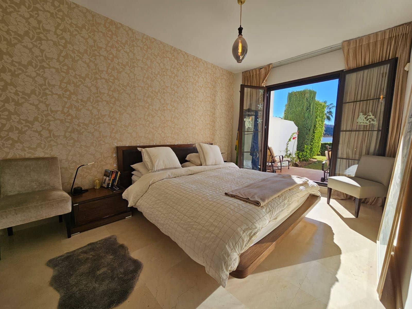 3 soverom Leilighet til salgs i Los Arqueros med svømmebasseng garasje - € 384 999 (Ref: 8600801)