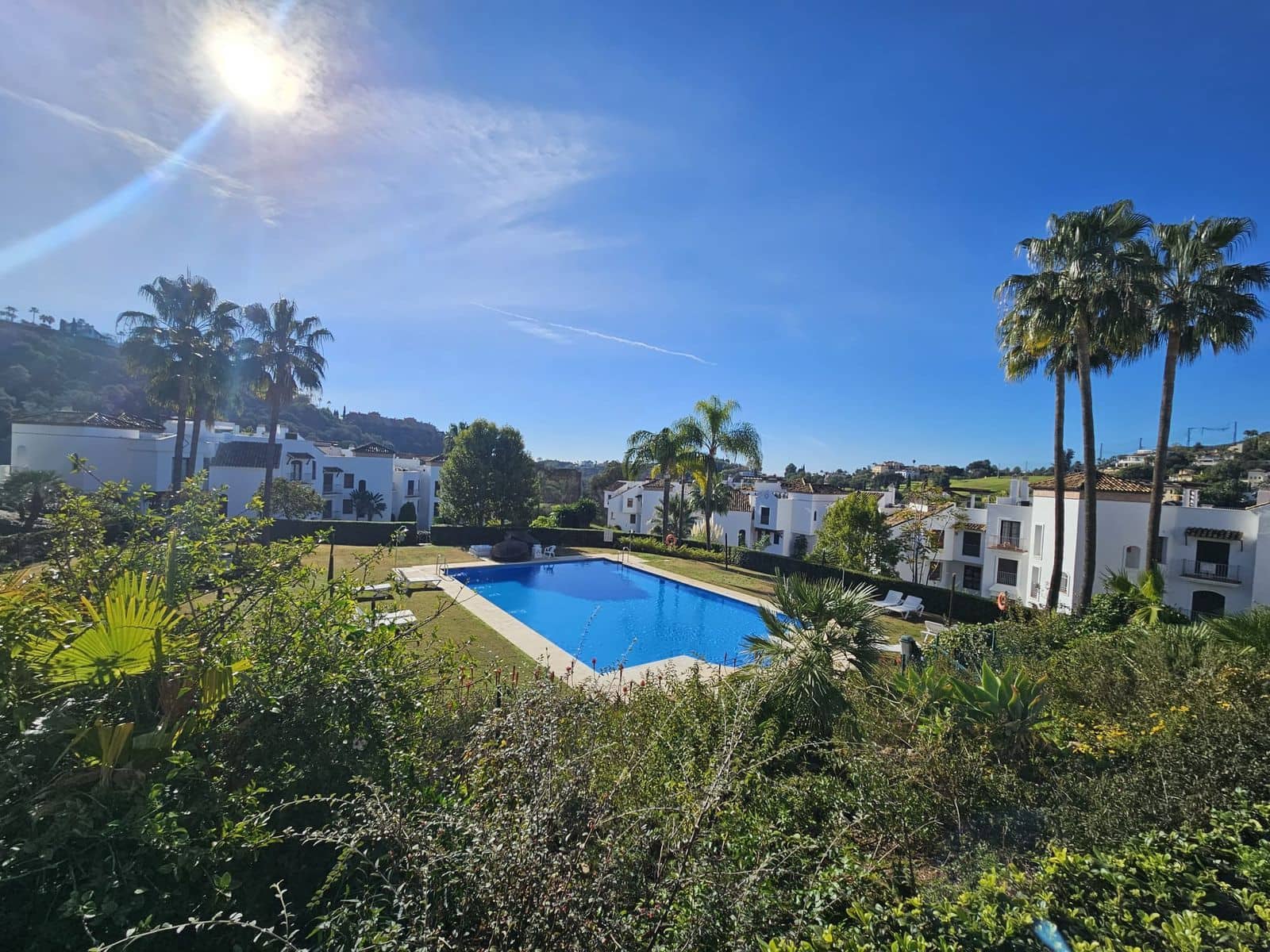 3 soverom Leilighet til salgs i Los Arqueros med svømmebasseng garasje - € 384 999 (Ref: 8600801)