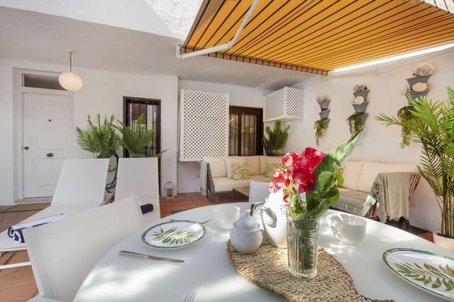 3 soveværelse Lejlighed til salg i Nueva Andalucia, Marbella med swimmingpool garage - € 595.000 (Ref: 8600818)