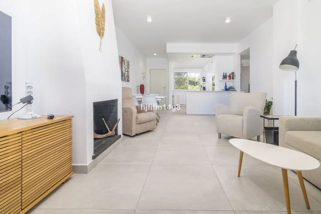 2 soveværelse Lejlighed til salg i Nueva Andalucia, Marbella med swimmingpool garage - € 525.000 (Ref: 8602646)