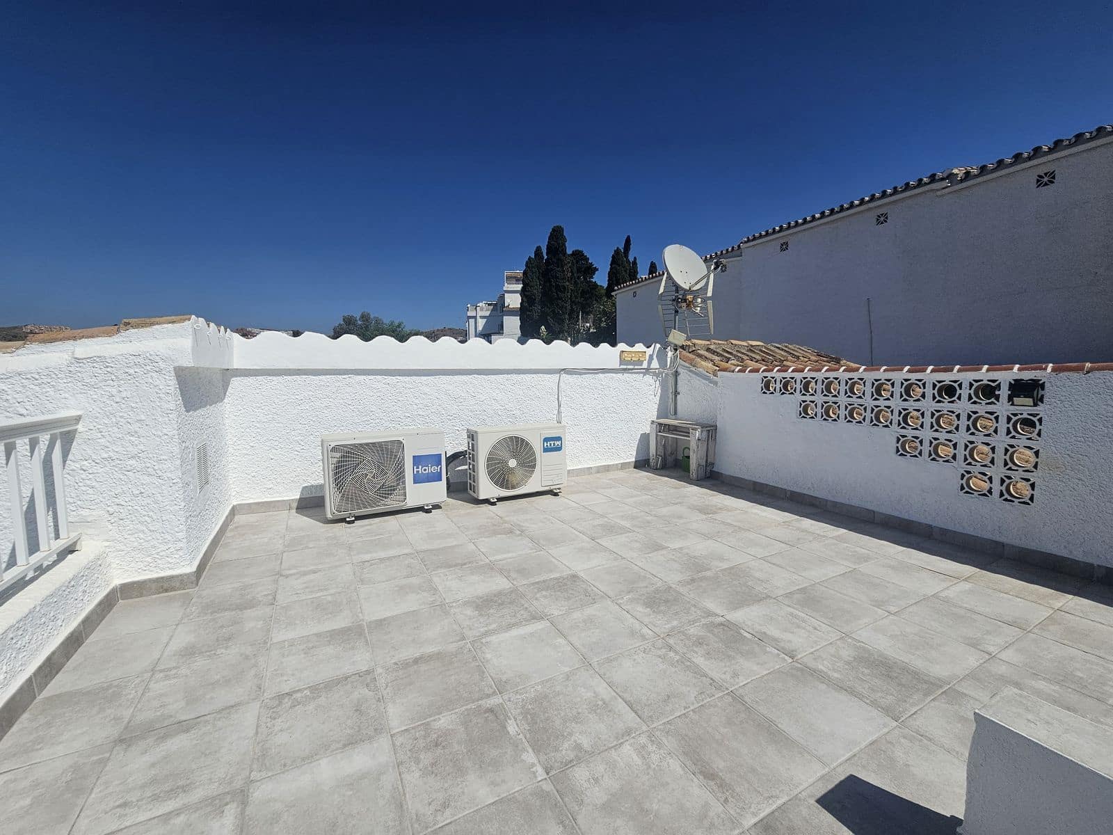 3 soveværelse Bungalow til salg i Calypso med swimmingpool garage - € 439.000 (Ref: 8611044)