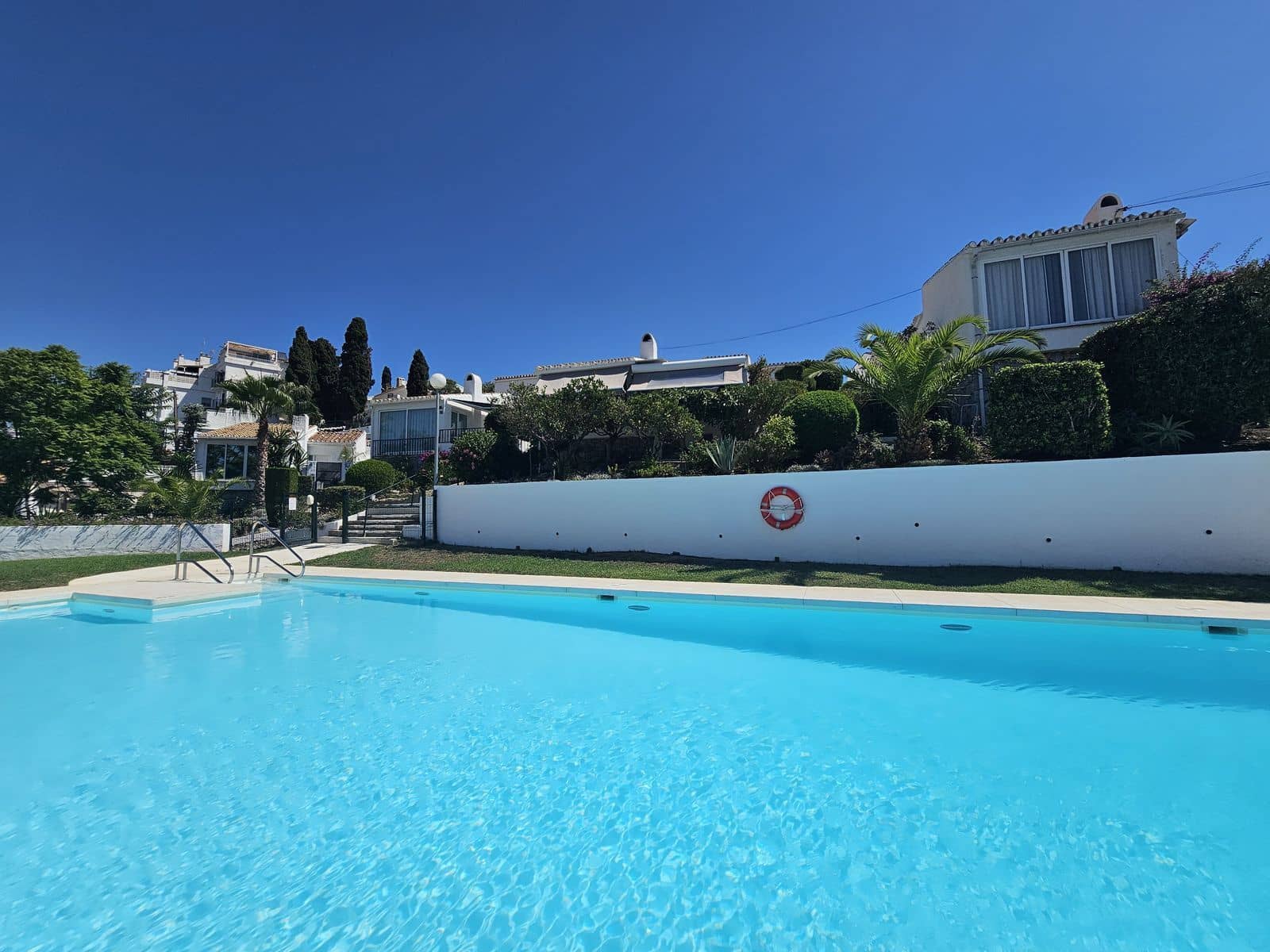 3 soveværelse Bungalow til salg i Calypso med swimmingpool garage - € 439.000 (Ref: 8611044)