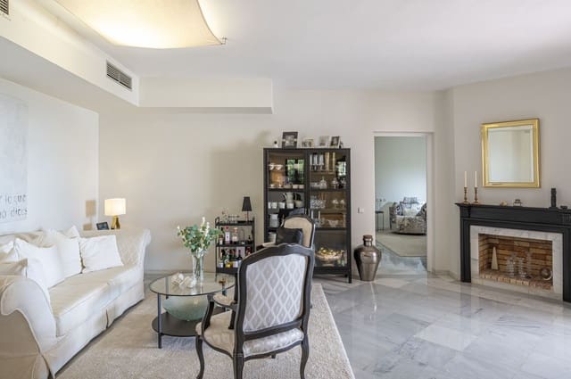 2 soverom Leilighet til salgs i Benahavís med svømmebasseng garasje - € 549 000 (Ref: 8611046)