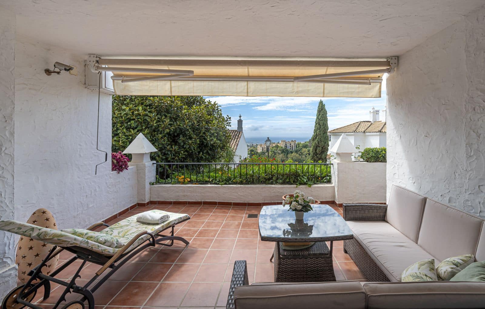 2 soverom Leilighet til salgs i Benahavis med svømmebasseng garasje - € 549 000 (Ref: 8611046)