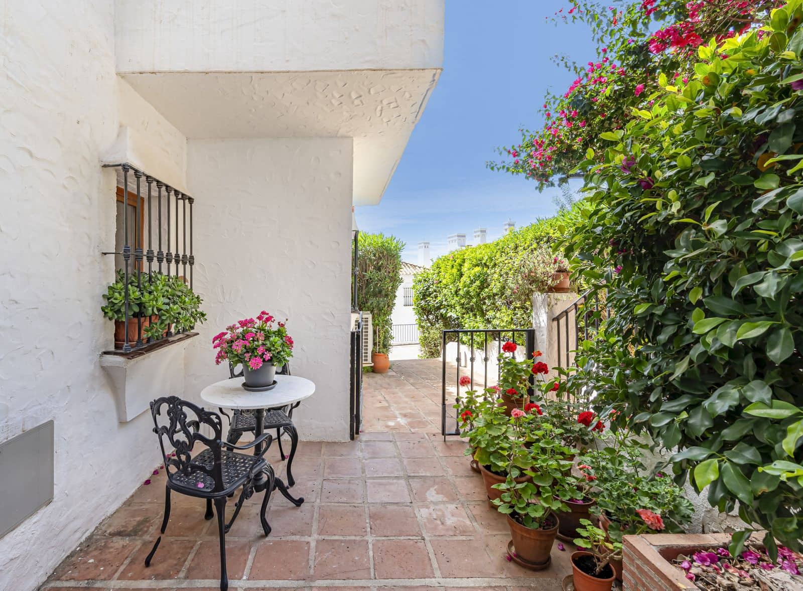 2 soverom Leilighet til salgs i Benahavis med svømmebasseng garasje - € 549 000 (Ref: 8611046)