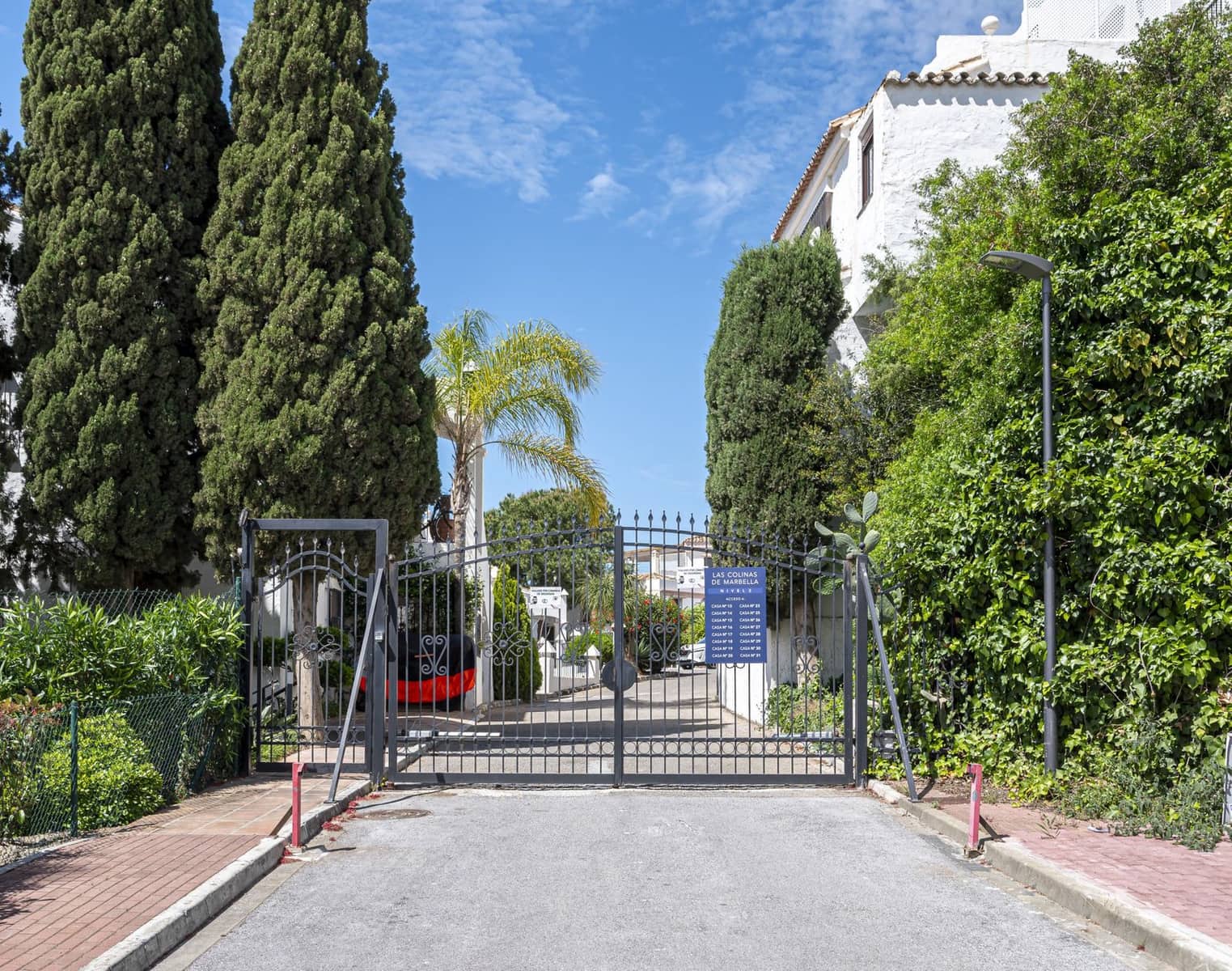 2 soverom Leilighet til salgs i Benahavis med svømmebasseng garasje - € 549 000 (Ref: 8611046)