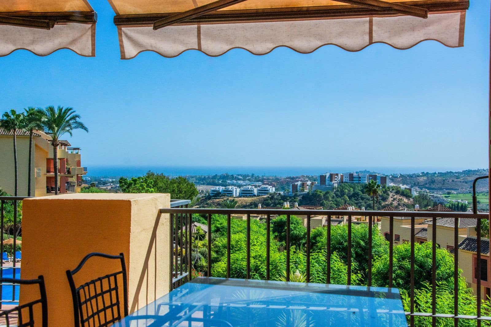 3 soveværelse Lejlighed til salg i Los Arqueros med swimmingpool garage - € 395.000 (Ref: 8613778)