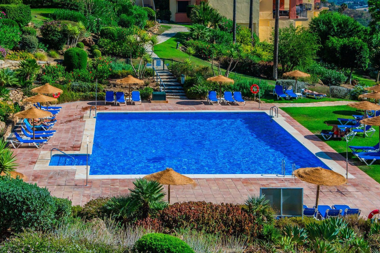 3 soveværelse Lejlighed til salg i Los Arqueros med swimmingpool garage - € 395.000 (Ref: 8613778)