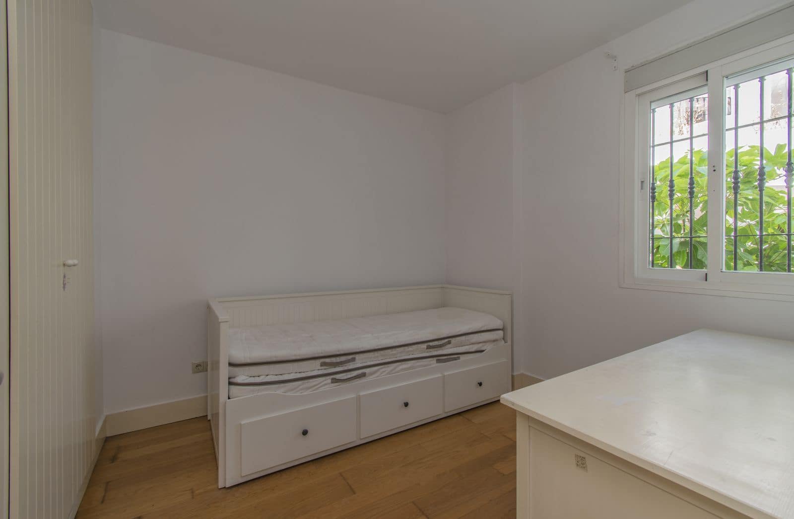 3 soverom Leilighet til salgs i Nueva Andalucia med svømmebasseng garasje - € 425 000 (Ref: 8613791)