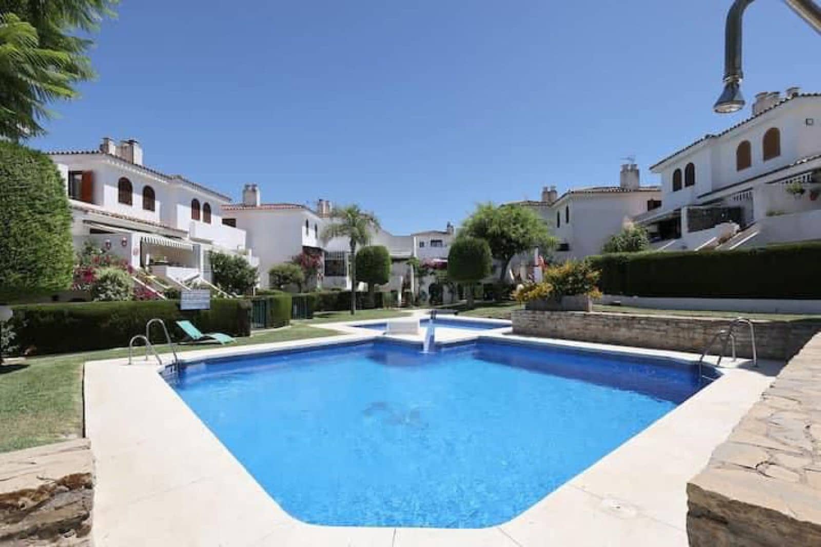 3 slaapkamer Huis te koop in Estepona met zwembad garage - € 540.000 (Ref: 8613806)