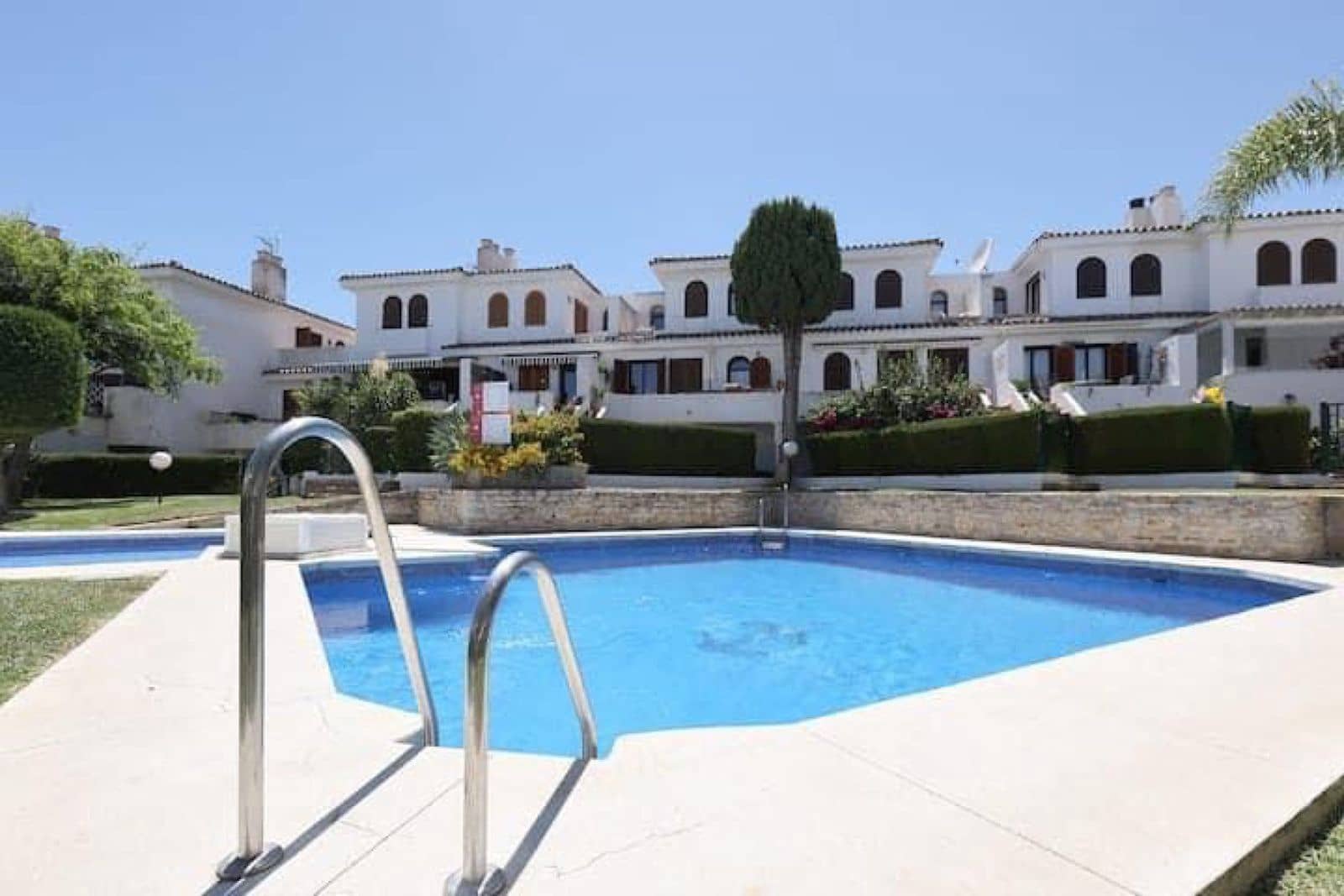 3 slaapkamer Huis te koop in Estepona met zwembad garage - € 540.000 (Ref: 8613806)