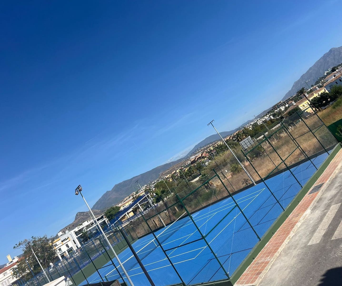 3 slaapkamer Huis te koop in Estepona met zwembad garage - € 540.000 (Ref: 8613806)