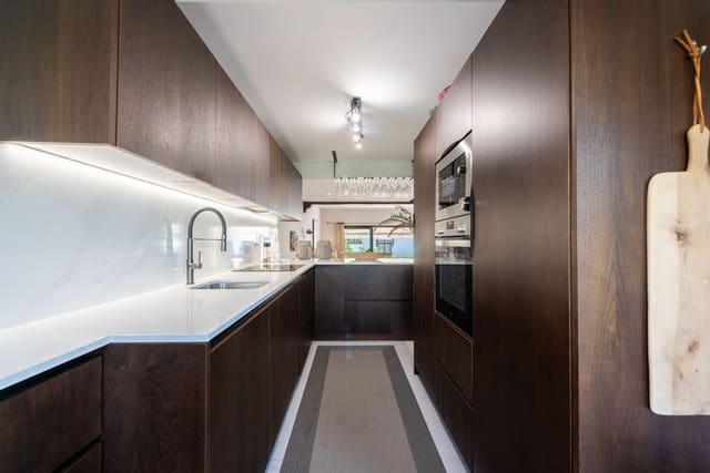 3 slaapkamer Huis te koop in La Quinta, Benahavís met zwembad garage - € 649.000 (Ref: 8614051)