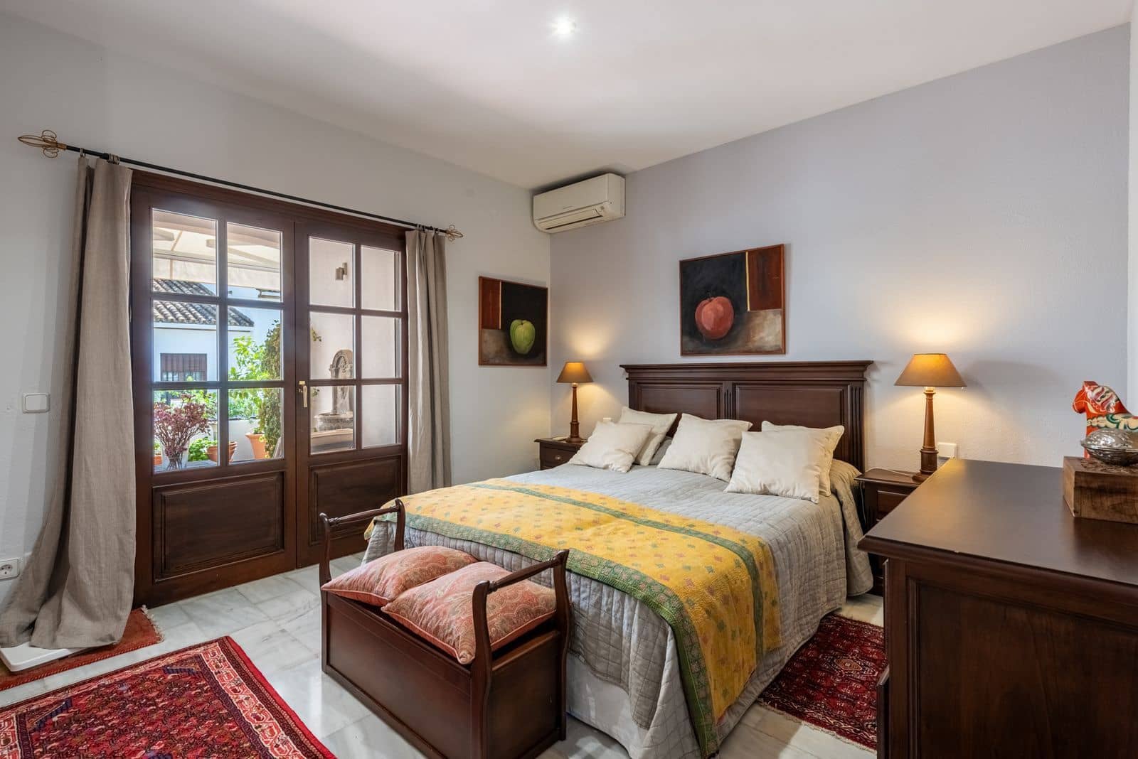 3 soverom Hus til salgs i La Quinta med svømmebasseng garasje - € 649 000 (Ref: 8614051)