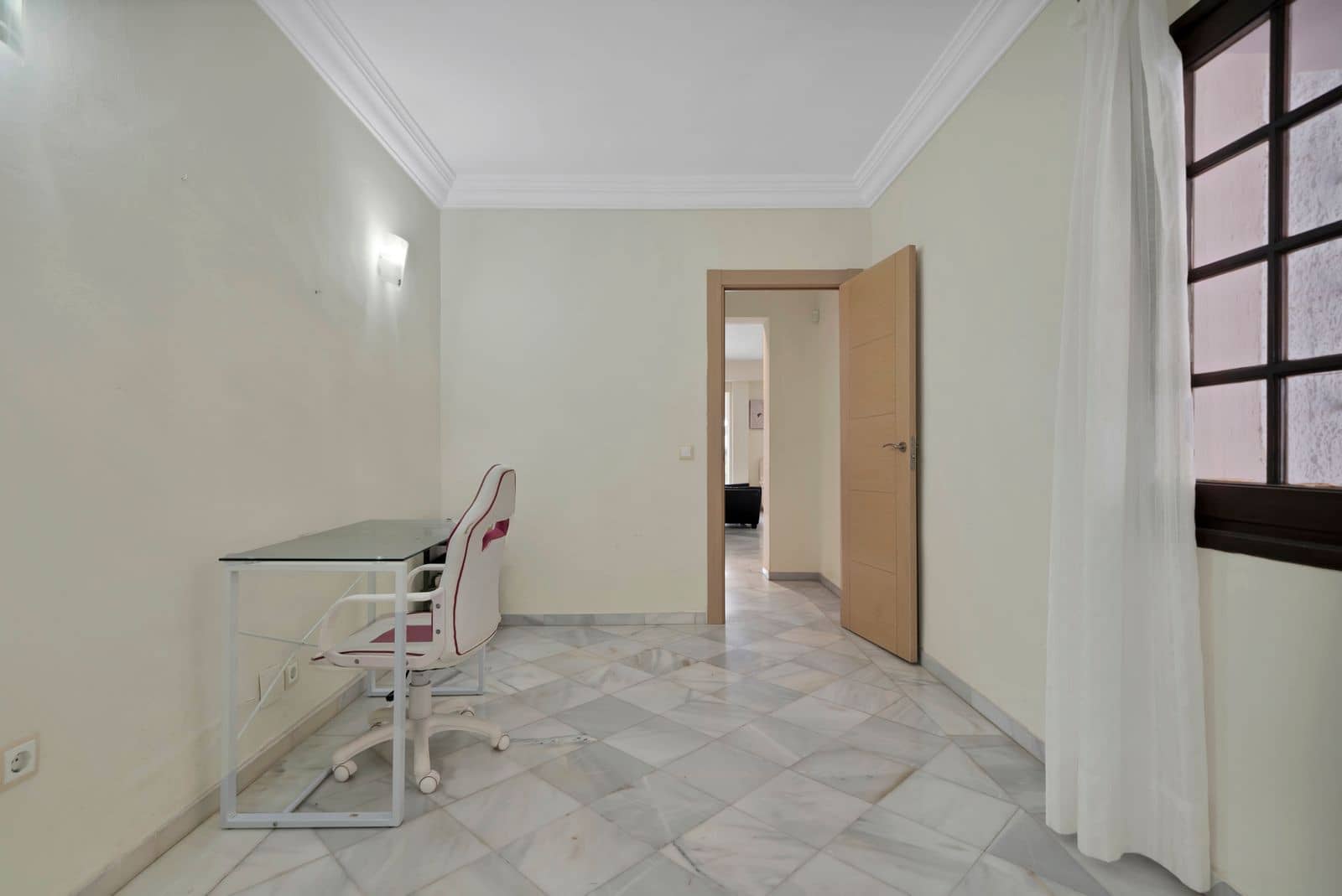 4 soveværelse Villa til salg i Marbella med swimmingpool garage - € 1.690.000 (Ref: 8614183)