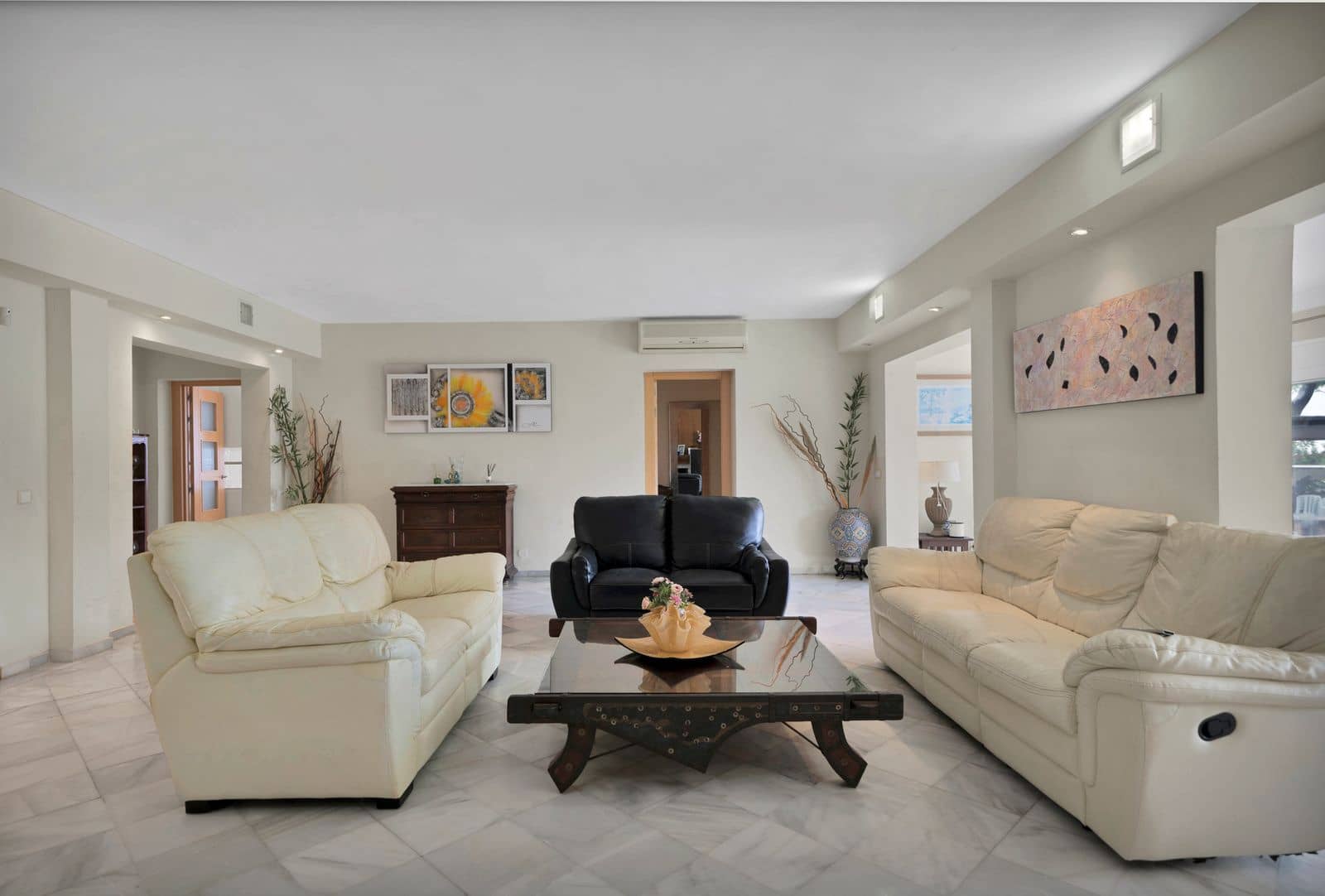 4 soveværelse Villa til salg i Marbella med swimmingpool garage - € 1.690.000 (Ref: 8614183)