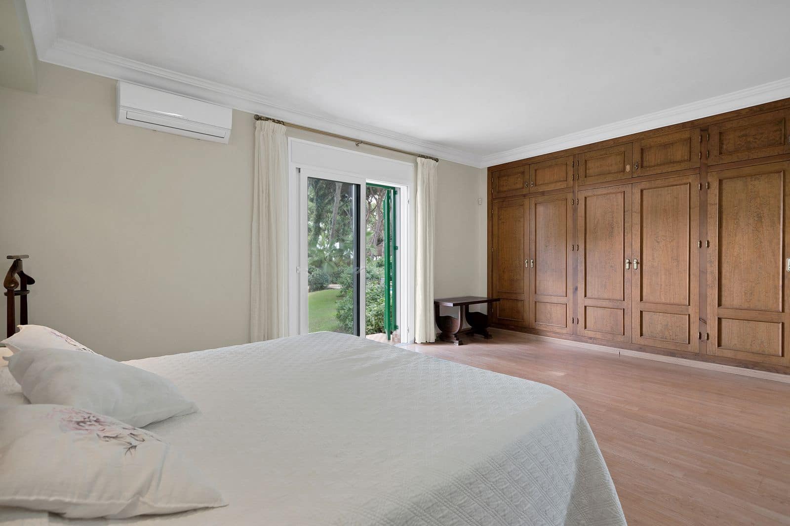 4 soveværelse Villa til salg i Marbella med swimmingpool garage - € 1.690.000 (Ref: 8614183)