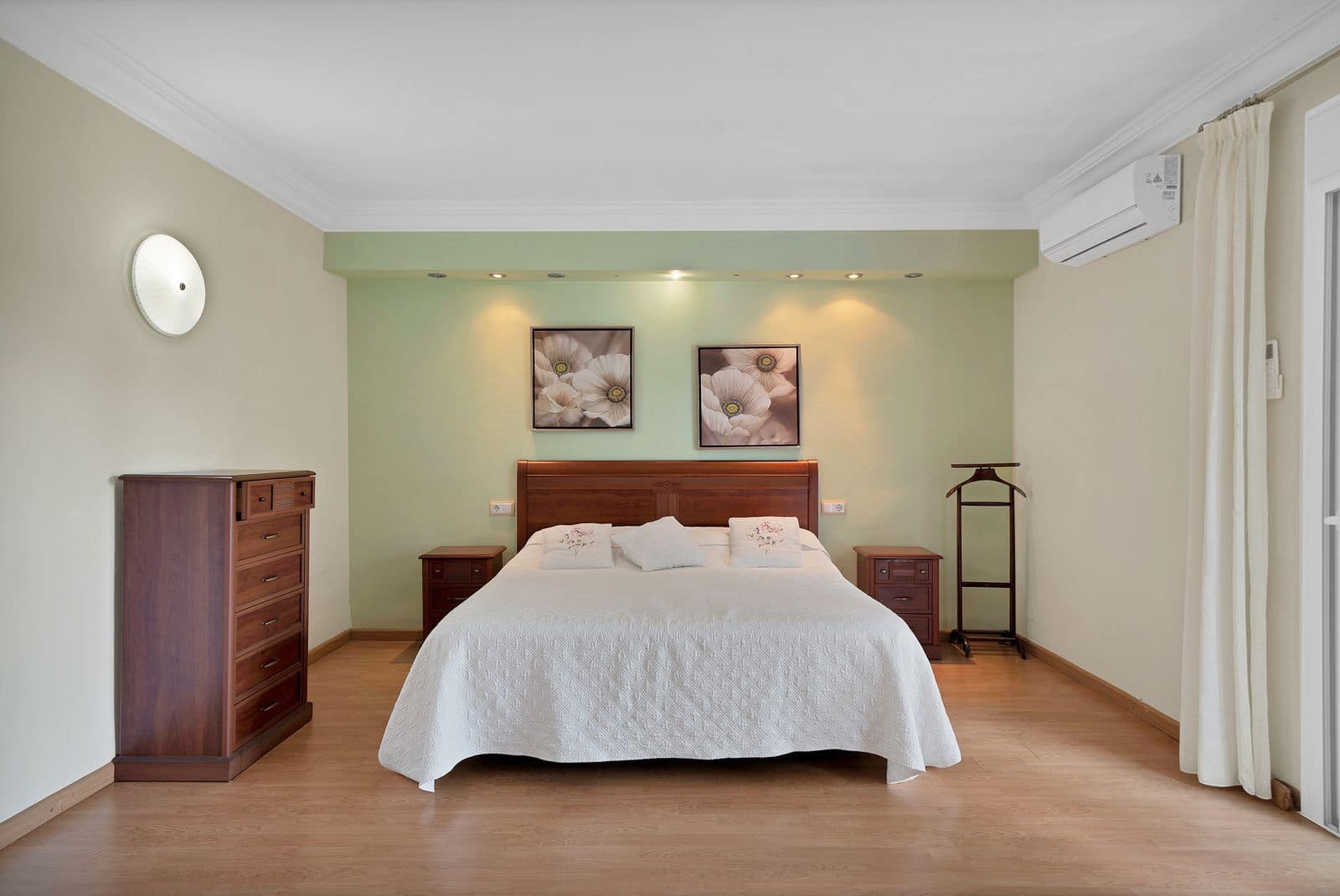 4 soveværelse Villa til salg i Marbella med swimmingpool garage - € 1.690.000 (Ref: 8614183)