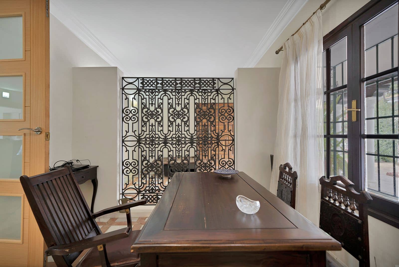 4 soveværelse Villa til salg i Marbella med swimmingpool garage - € 1.690.000 (Ref: 8614183)