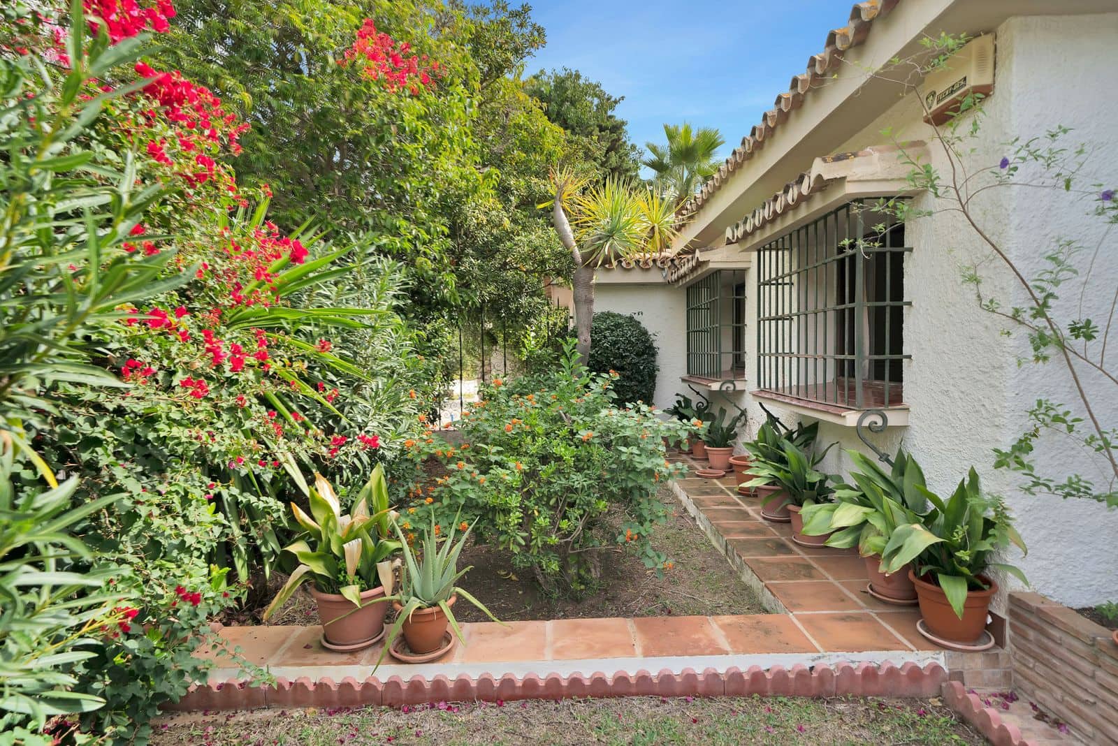 4 soveværelse Villa til salg i Marbella med swimmingpool garage - € 1.690.000 (Ref: 8614183)