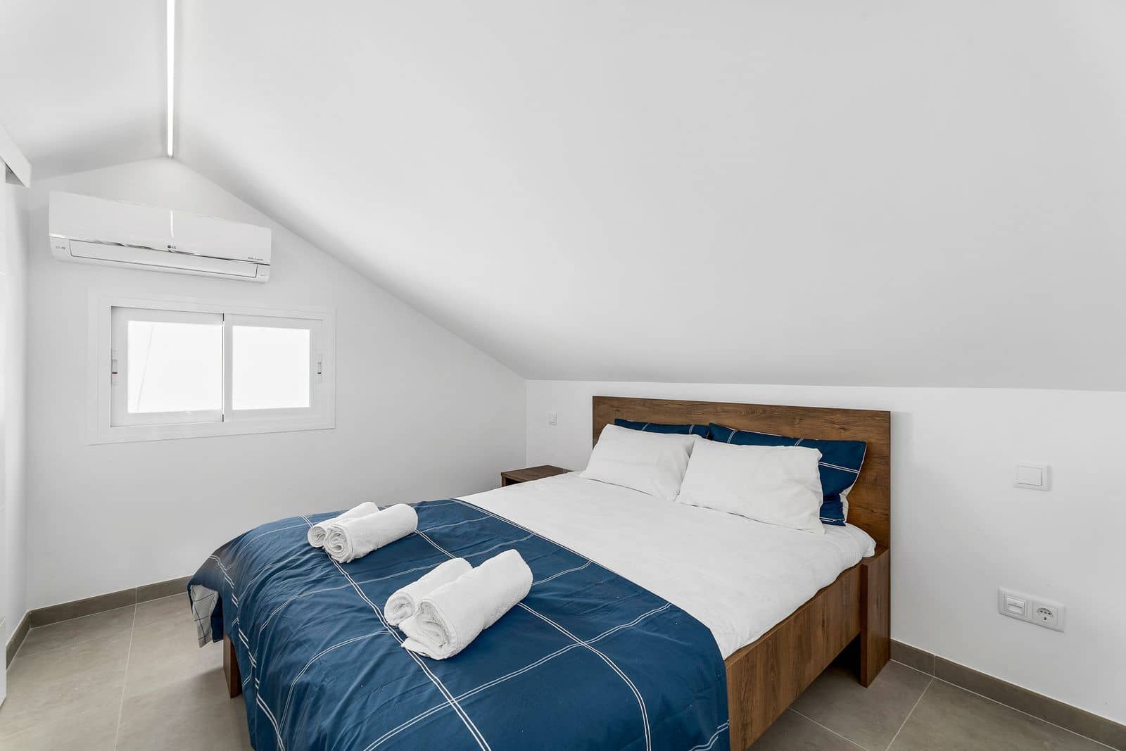 3 soveværelse Byhus til salg i Nueva Andalucia med swimmingpool garage - € 525.000 (Ref: 8615759)