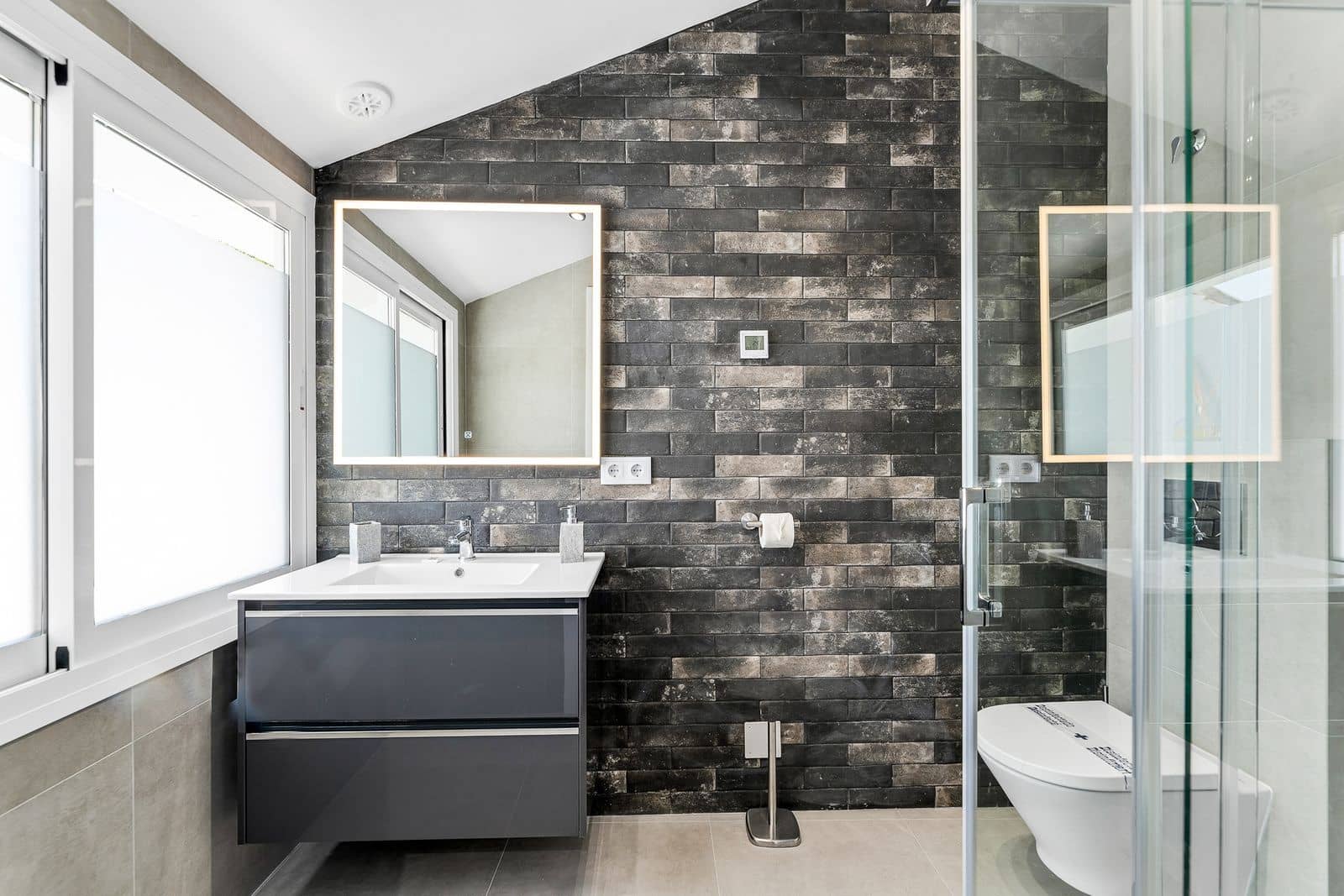 3 soveværelse Byhus til salg i Nueva Andalucia med swimmingpool garage - € 525.000 (Ref: 8615759)