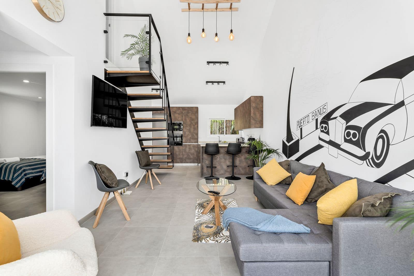 3 soveværelse Byhus til salg i Nueva Andalucia med swimmingpool garage - € 525.000 (Ref: 8615759)