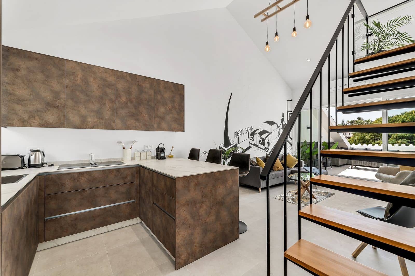 3 soveværelse Byhus til salg i Nueva Andalucia med swimmingpool garage - € 525.000 (Ref: 8615759)