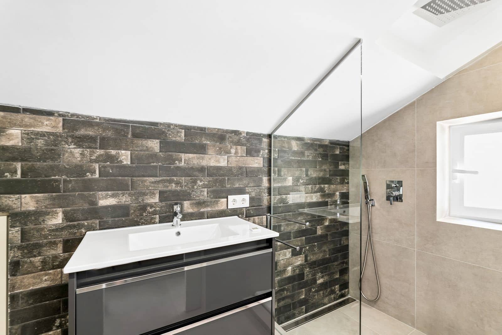 3 soveværelse Byhus til salg i Nueva Andalucia med swimmingpool garage - € 525.000 (Ref: 8615759)