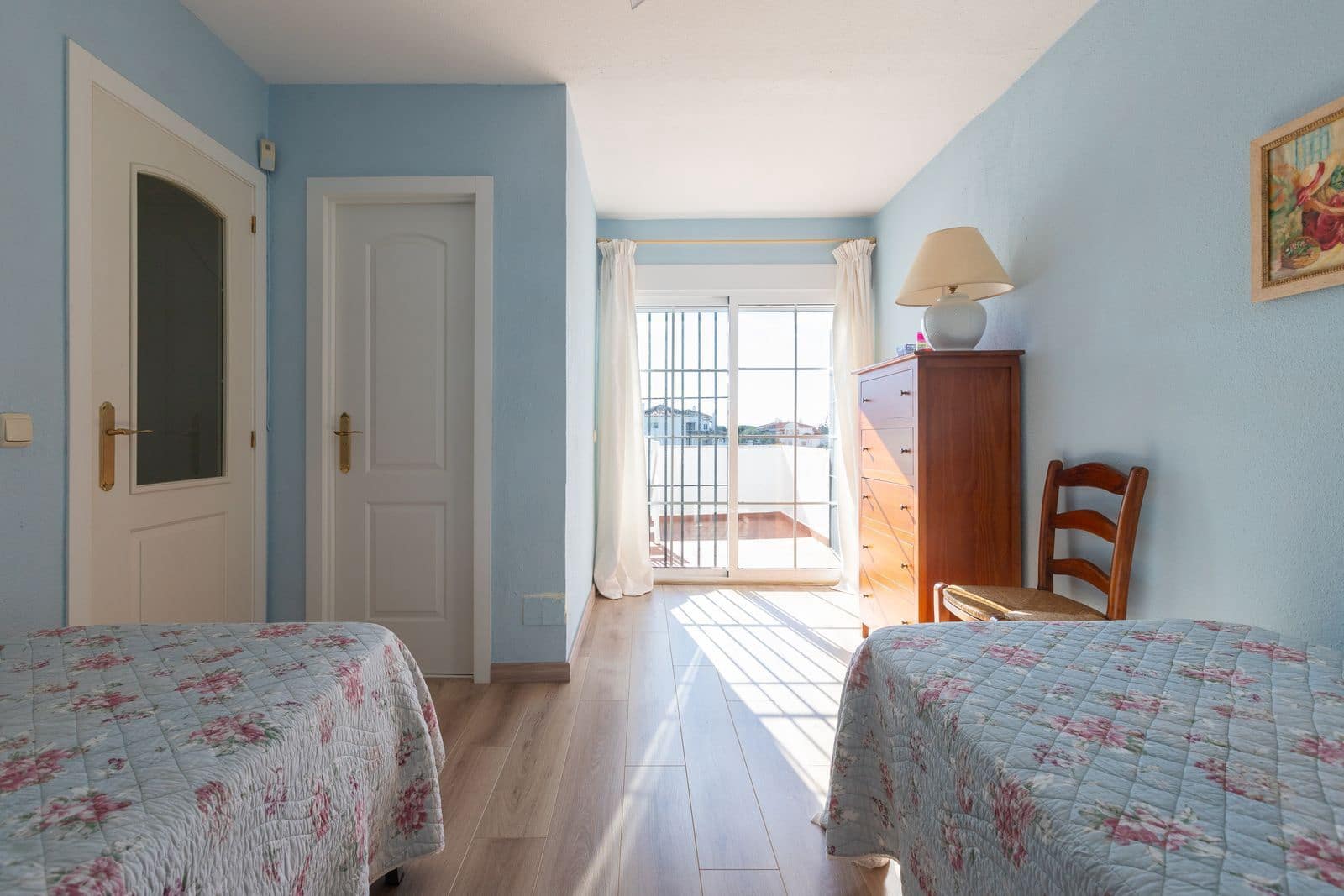 3 soveværelse Byhus til salg i Elviria med swimmingpool garage - € 698.000 (Ref: 8615773)