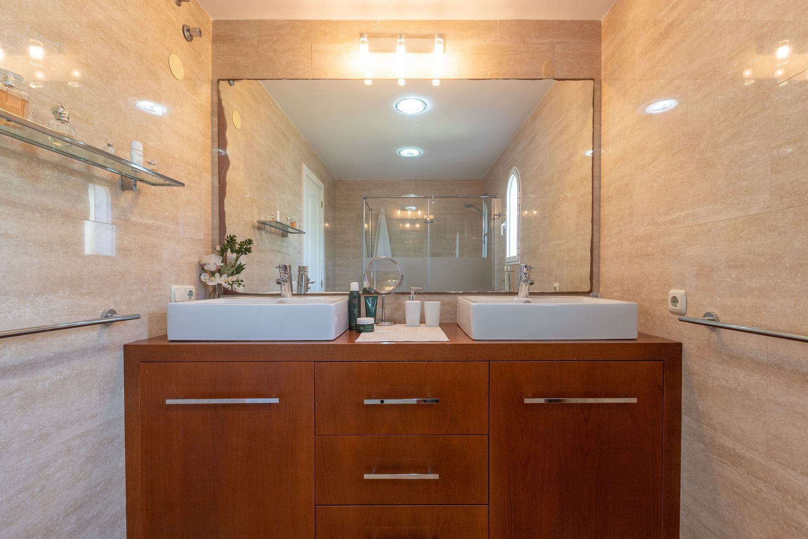 3 soveværelse Byhus til salg i Elviria med swimmingpool garage - € 698.000 (Ref: 8615773)