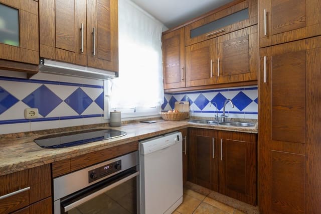 3 slaapkamer Huis te koop in Elviria, Marbella met zwembad garage - € 698.000 (Ref: 8615773)